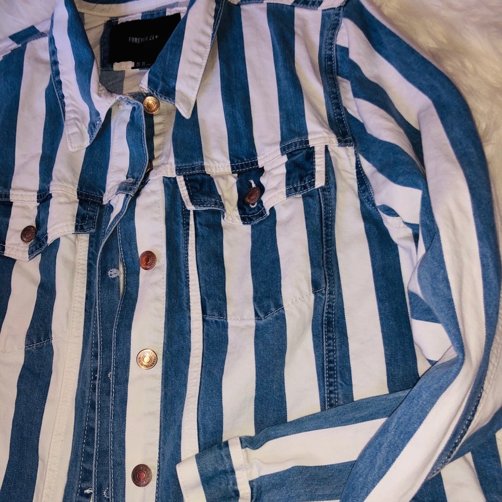 Women’s Jean Jacket